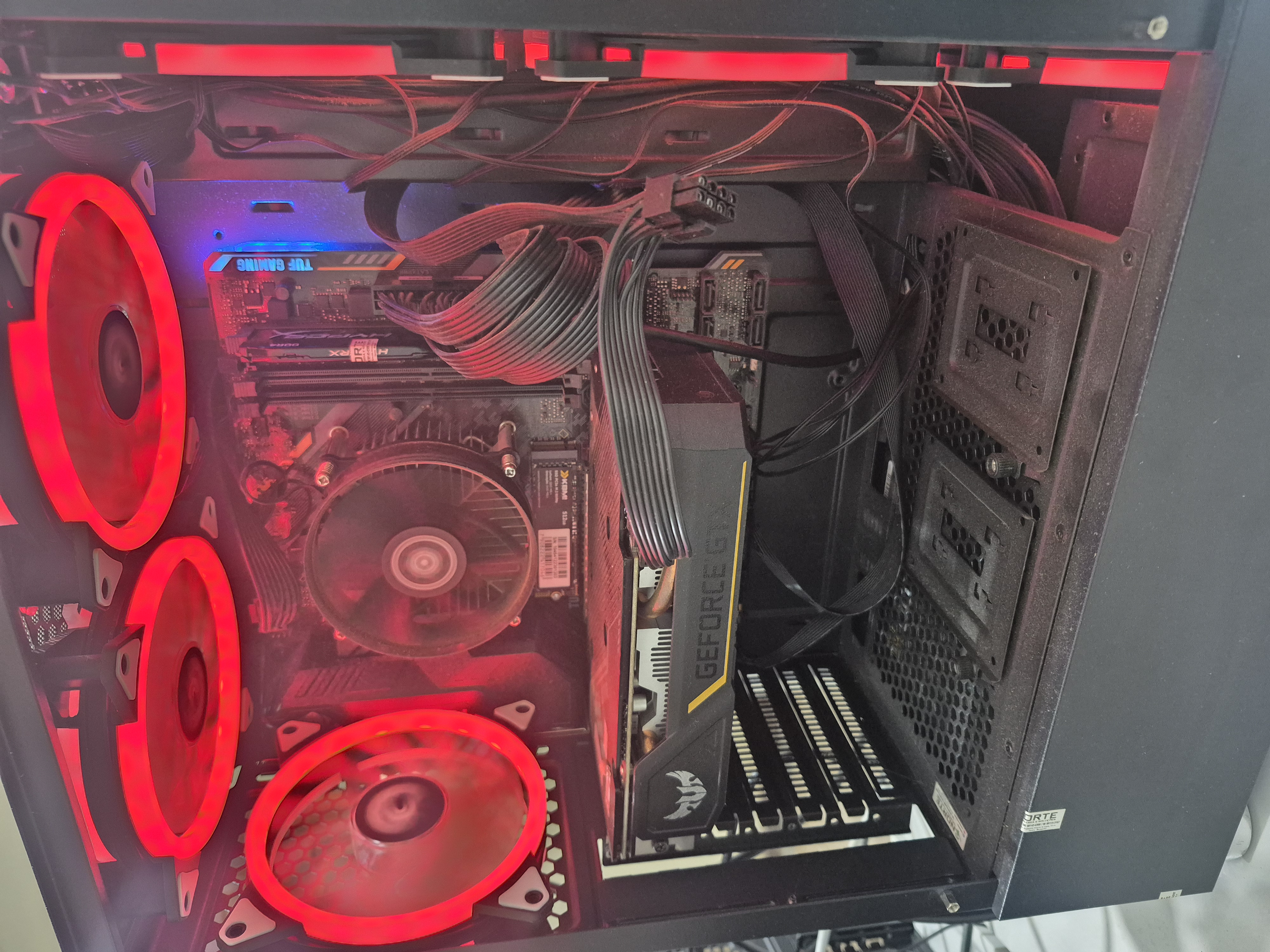 Manutenção de computador em bancada